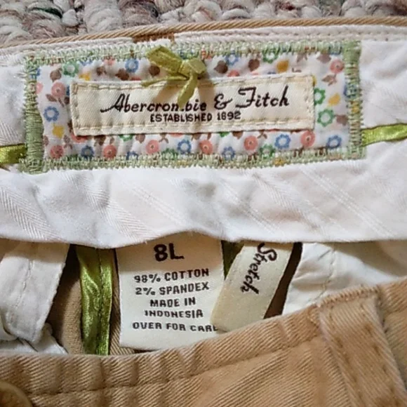 Abercrombie flare leg khakis - Picture 3 of 4